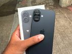 Apple iPhone 16 (Used)