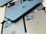 Apple iPhone 17 256GB (Used)