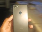 Apple iPhone 7 (Used)