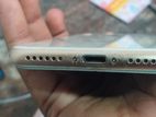 Apple iPhone 8 (Used)
