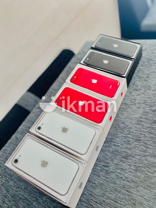 Apple iPhone SE 2 Full Box Set 128GB (Used) for Sale in Dehiwala