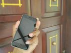 Apple iPhone SE 2 (Used)