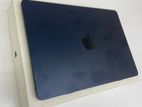 Apple MacBook M2