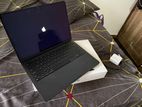 Apple Macbook 16GB 256GB 2024