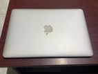 Apple MacBook Air 13 (2015)