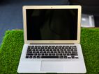 Apple Macbook Air 2017 i5 Laptop