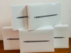 Apple MacBook Air M1 Chip 8GB 256GB