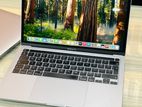 Apple MacBook Air M1 Chip 8GB RAM 256GB SSD*/-
