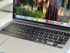 Apple MacBook Air M1 Chip + 8GB RAM /256GB SSD.