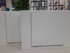 Apple MacBook Air m5 Silver 512gb 13”