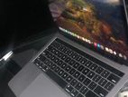 Apple Macbook