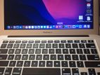 Apple Macbook