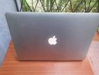 Apple MacBook