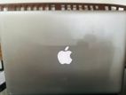Apple MacBook i5