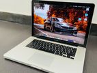 Apple Macbook i7 2011