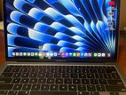 Apple MacBook M1 (2020)