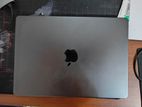 Apple Macbook M3 Pro 18GB