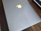 Apple Macbook Pro ( 2013 Early )