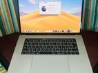 Apple MacBook Pro 2016 + i7 16GB RAM / 256GB - 15 Inch