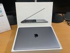 Apple Mac Book Pro 2017 13”