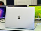 Apple MacBook Pro 2017 + i7 16GB RAM / 256GB SSD (BRAND-NEW). CONDITON