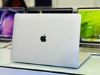 Apple MacBook Pro 2017 + i7 16GB RAM / 256GB SSD (BRAND-NEW). CONDITON