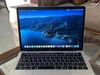 Apple Macbook Pro 2017 Touch Bar