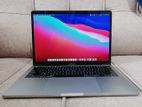 Apple MacBook Pro 2017 (Used)
