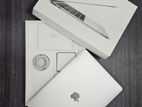 Apple MacBook Pro 2017 (Used)