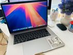 Apple MacBook Pro 2018 Touch Bar