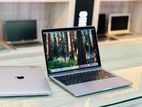 Apple Macbook Pro 2020 -Intel I5 +32GB RAM 512GB SSD.