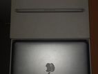 APPLE MacBook Pro A1502 2013