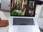 Apple MacBook Pro A1990 15-INCH 16GB Ram 256GB SSD (Touch Bar)