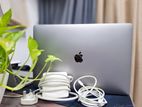 Apple MacBook Pro A1990 i7 6 Core 16GB Ram 256GB SSD NVMe