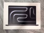 Apple MacBook Pro M5 24GB 1TB 16 Inch Seal Pack