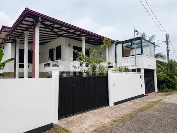 (AR06) Two Storey House for Rent in Homagama, Colombo