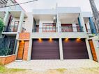 (AR100) Fully Furnished Modern Villa for Rent in Makumbura