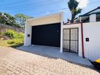 (AR197) 3 Bedroom Upper Floor House for Rent in Kottawa