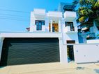 Architect Designed Brand New 4 Bed Room House at Piliyandala- Bokundara