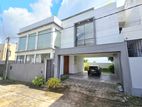 Architect Designed Brand New Luxury House Kesbewa