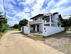 Architect-Designed House for Sale – Boralesgamuwa / Werahera Area