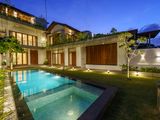 Architect-Designed Modern Luxury House – Battaramulla
