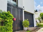 Architectural Designed Luxury 3-Story House for Sale – Battaramulla