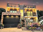 Architecture Design Solid Beautiful Three-Storey House in 120 Road