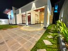 Architecture Designed Luxury House in Kahatuduwa