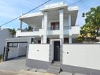 Architecture Designed Super Luxury Three Story House Kahathuduwa