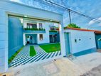 Architecture Modern Design Two Storey Luxury House in Piliyandala