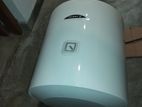 Ariston Water Geyser