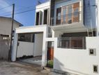 (ARN22) 03 Story house With 8.5 P sale Madiwela Road Ebuldeneya Nugegoda