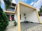 (ARN246) Two Story House with 11.5P for Sale in Madiwela Kotte